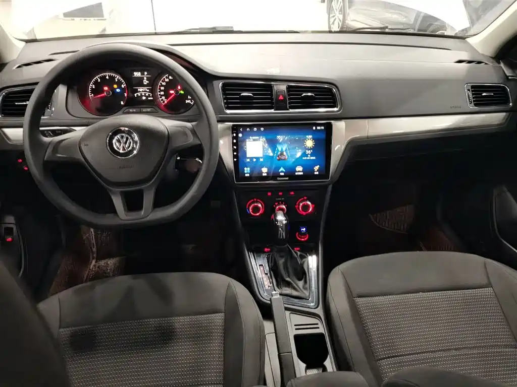 Volkswagen Lavida 2018 — фото 10