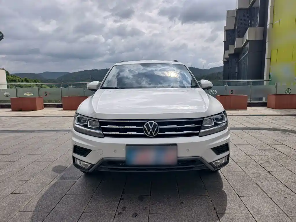 Volkswagen Tiguan L 2021 — фото 4