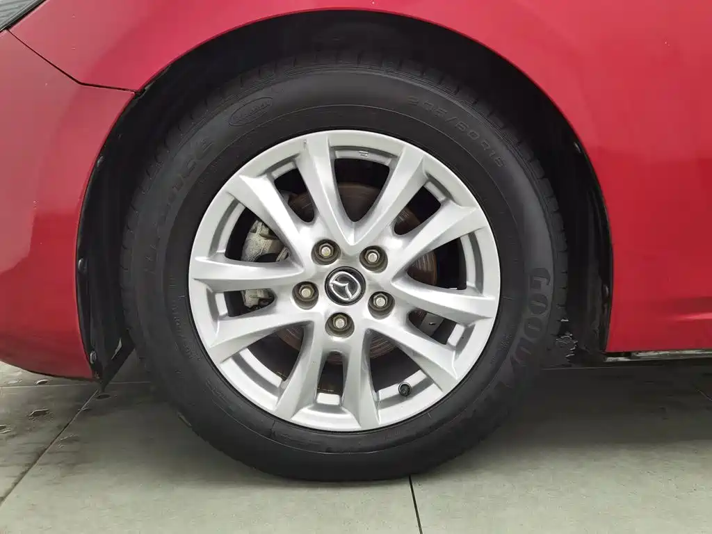 Mazda 3 Axela 2018 — фото 17