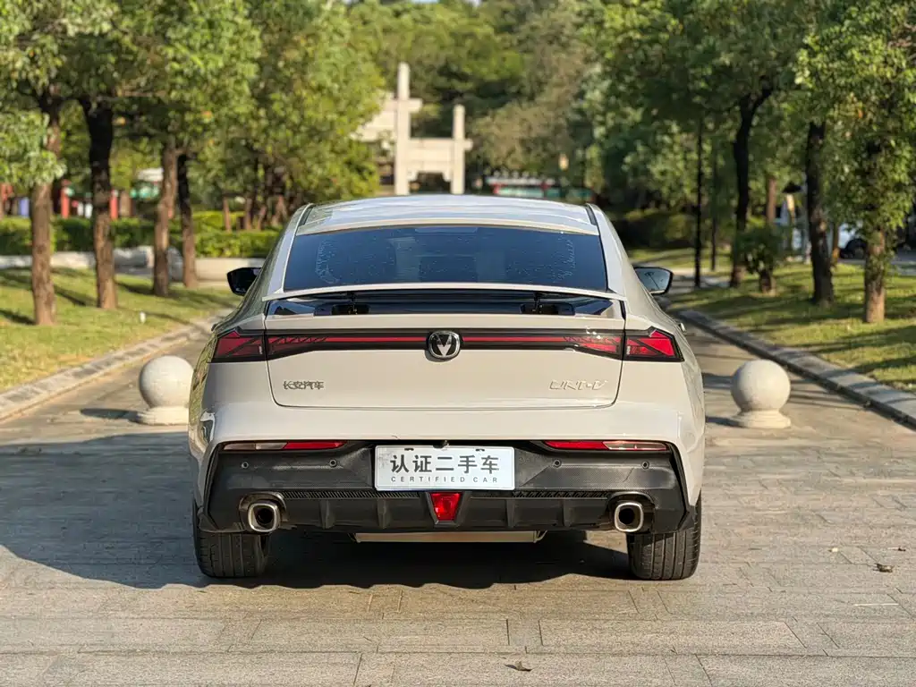 Changan UNI-V 2022 — фото 21