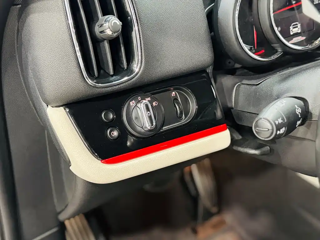 MINI JCW COUNTRYMAN 2020 — фото 13