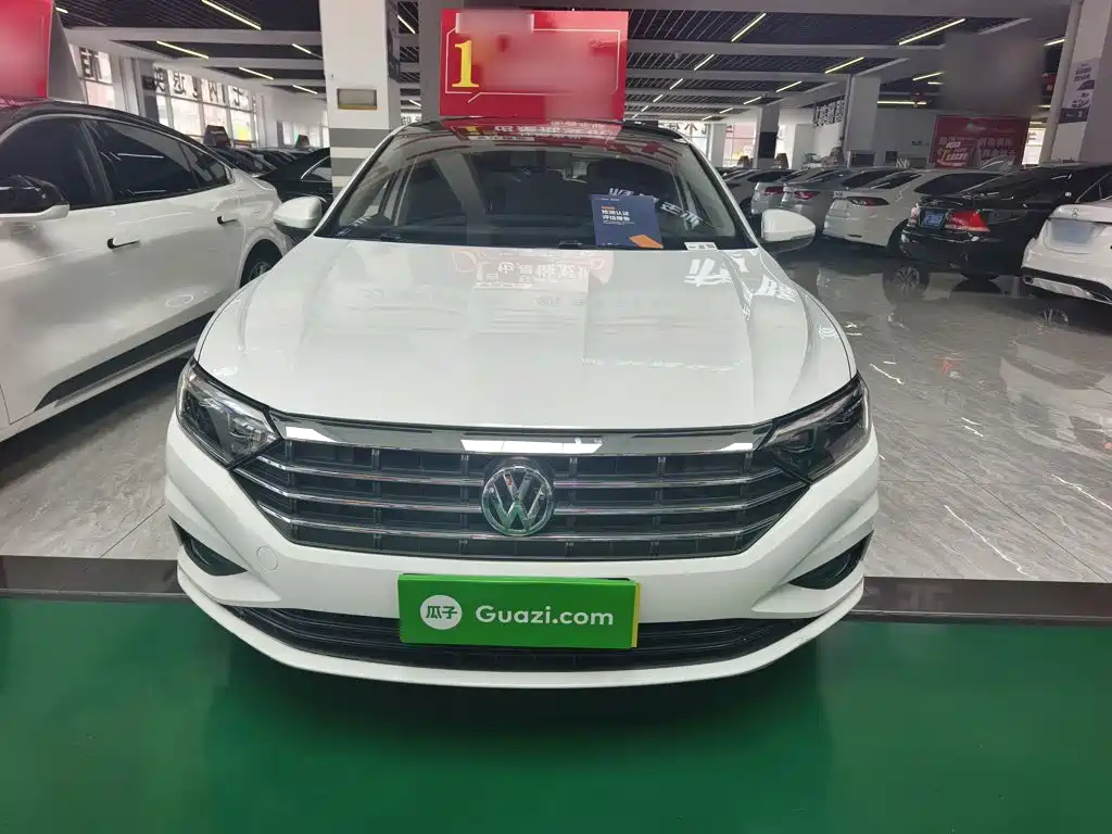 Volkswagen Sagitar 2021