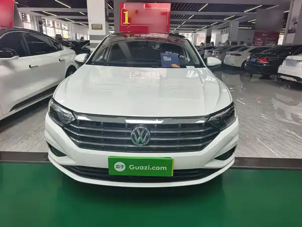 Volkswagen Sagitar 2021