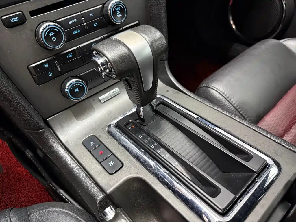 Ford Mustang 2013 — фото 15