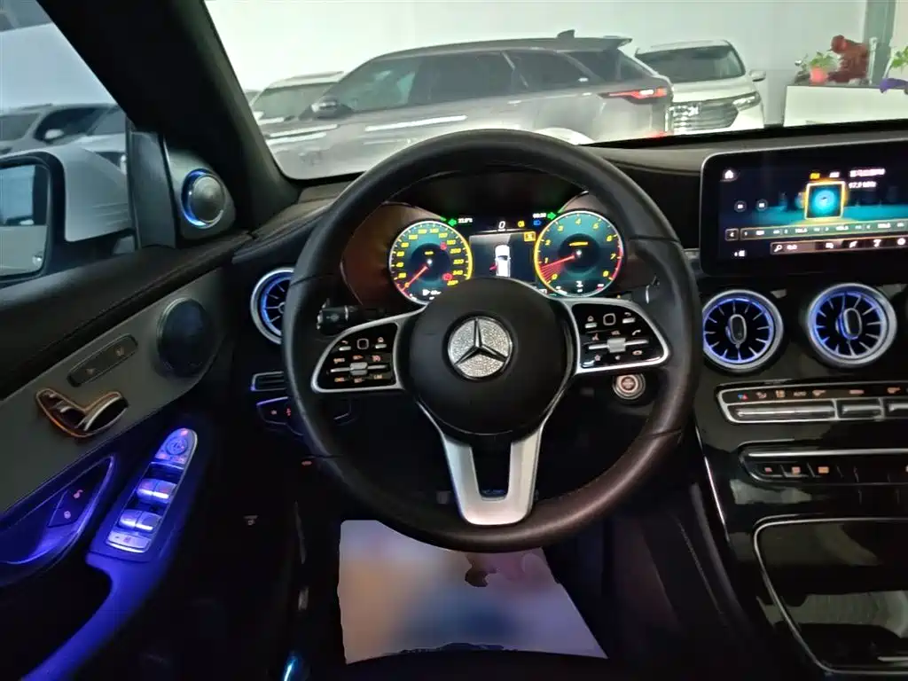 Mercedes-Benz GLC 2020 — фото 11