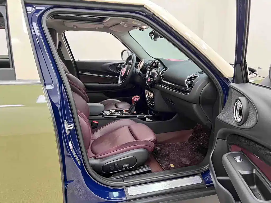 MINI Clubman 2019 — фото 27