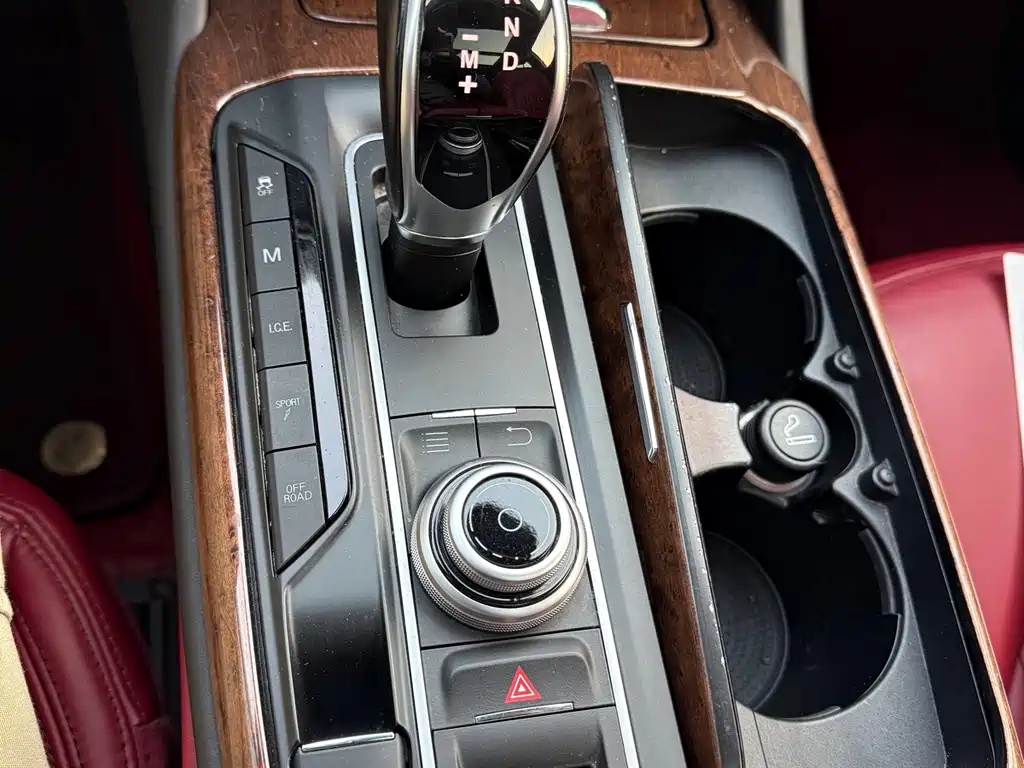 Maserati Levante 2019 — фото 12
