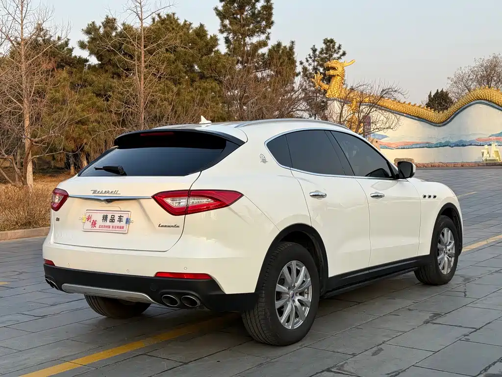Maserati Levante 2019 — фото 16