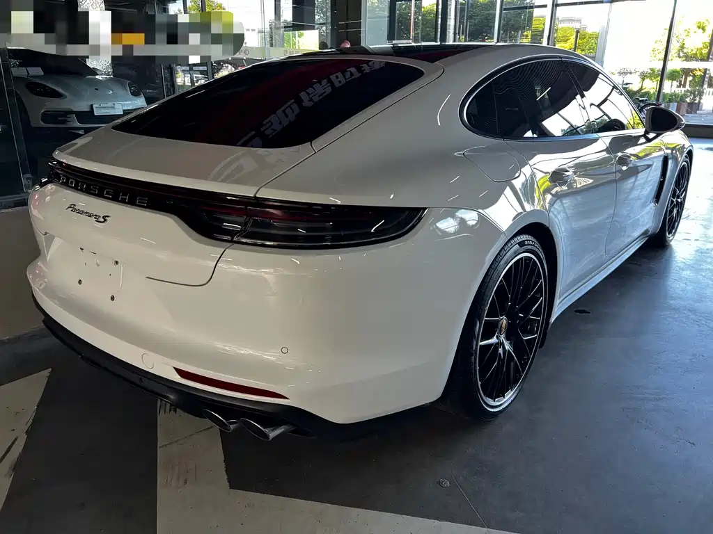 Porsche Panamera 2021 — фото 21