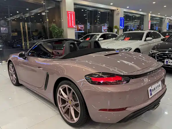 Porsche 718 2022