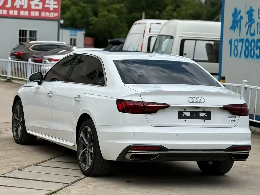 Audi A4L 2020