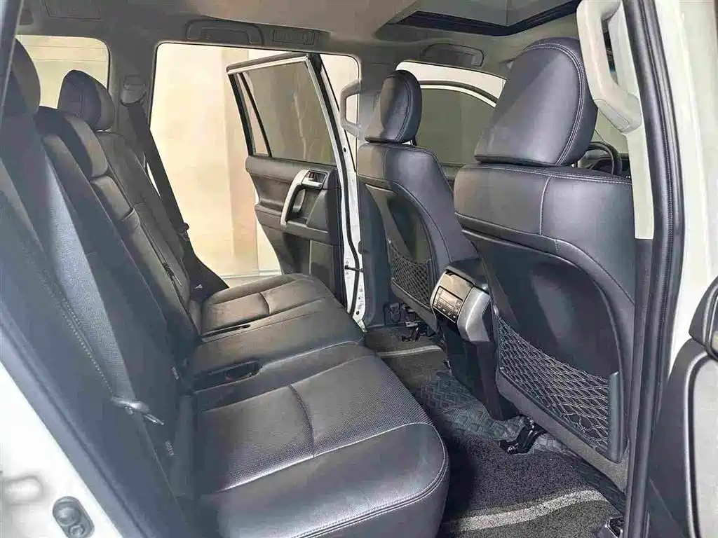 Toyota Prado 2019 — фото 14