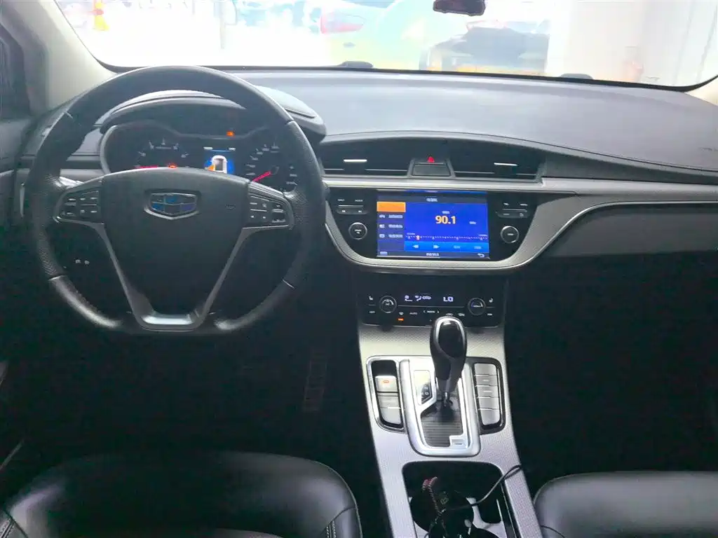 Geely Emgrand GS 2017 — фото 6