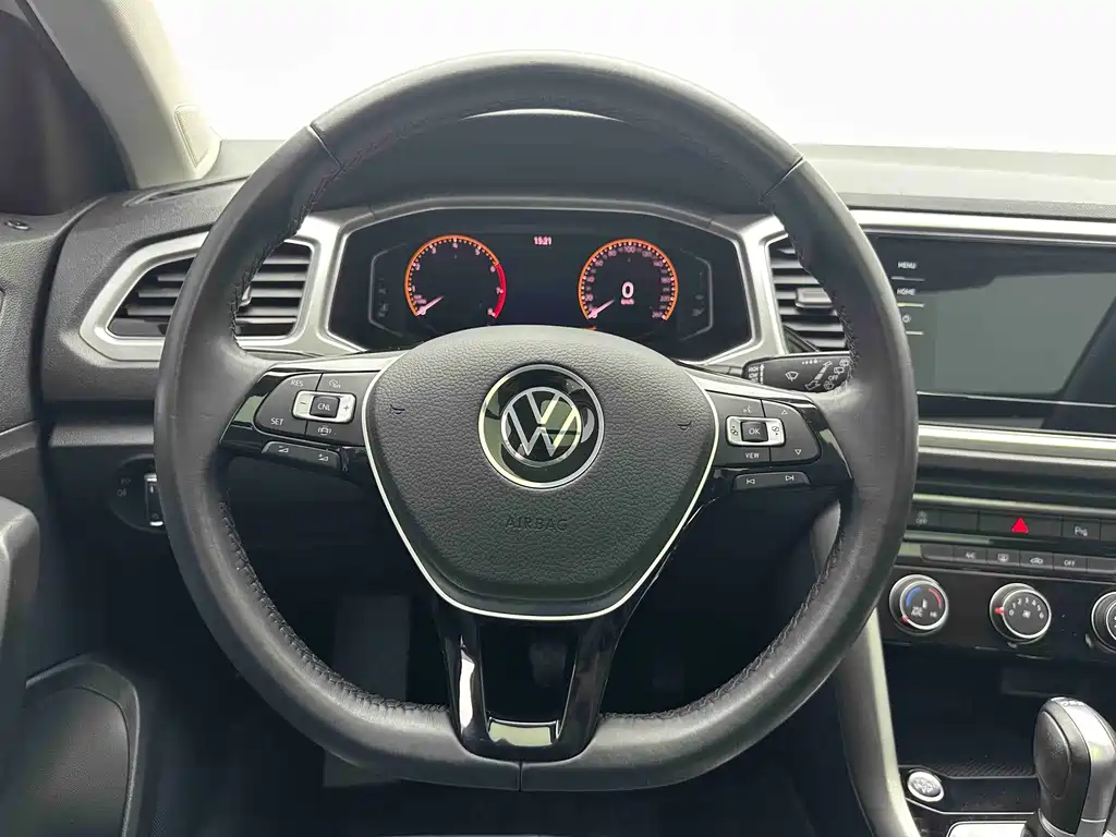 Volkswagen T-Roc 2022 — фото 18