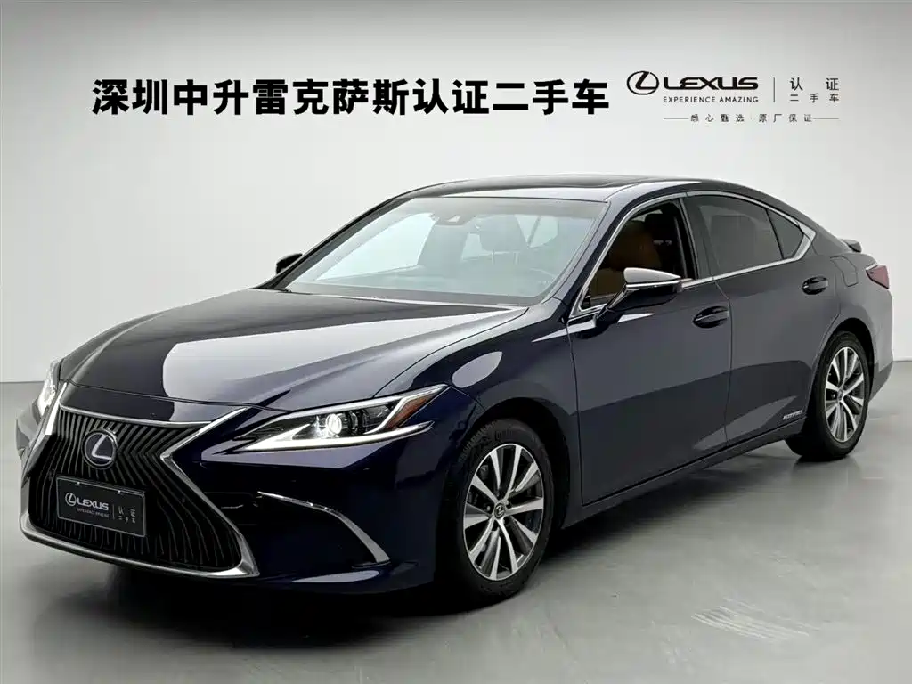 Lexus ES 2019 — фото 1