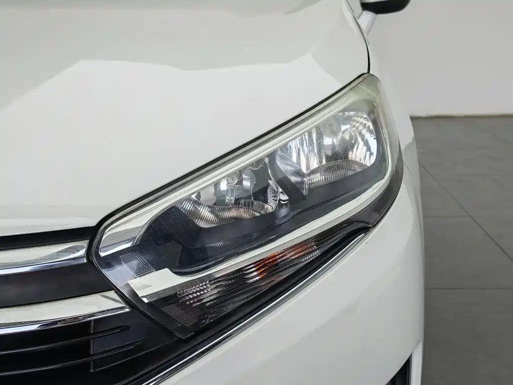 Citroën C4 Sega 2017 — фото 7