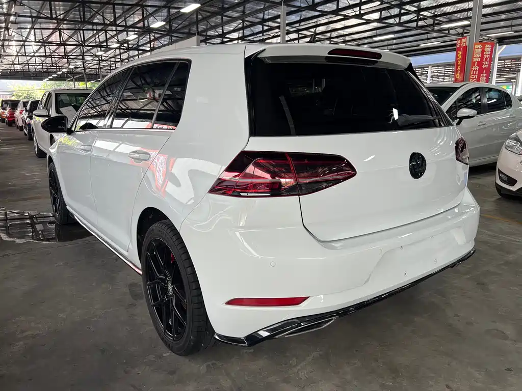 Volkswagen Golf 2020