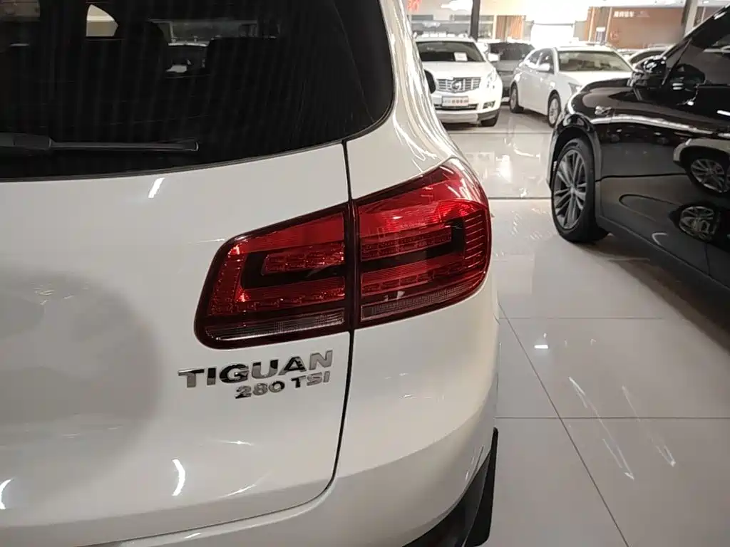 Volkswagen Tiguan 2018 — фото 8