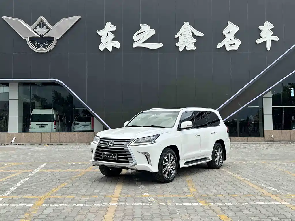 Lexus LX 2018
