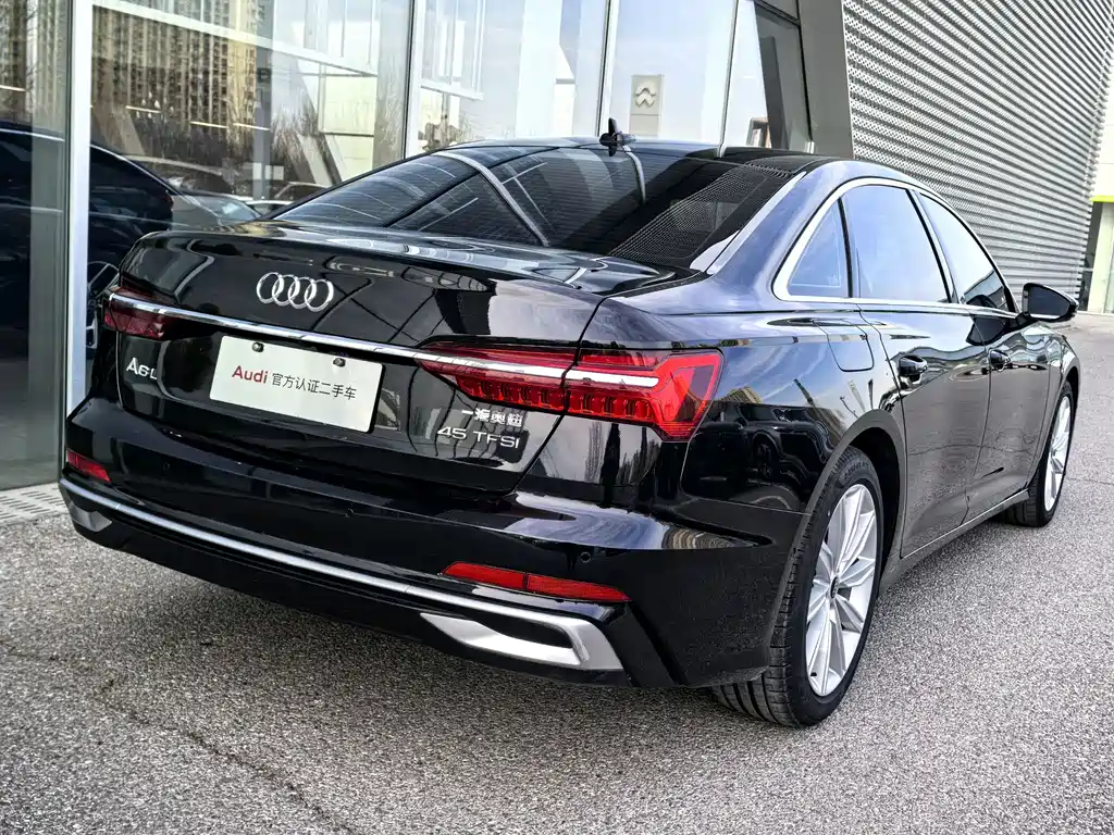 Audi A6L 2025 — фото 5