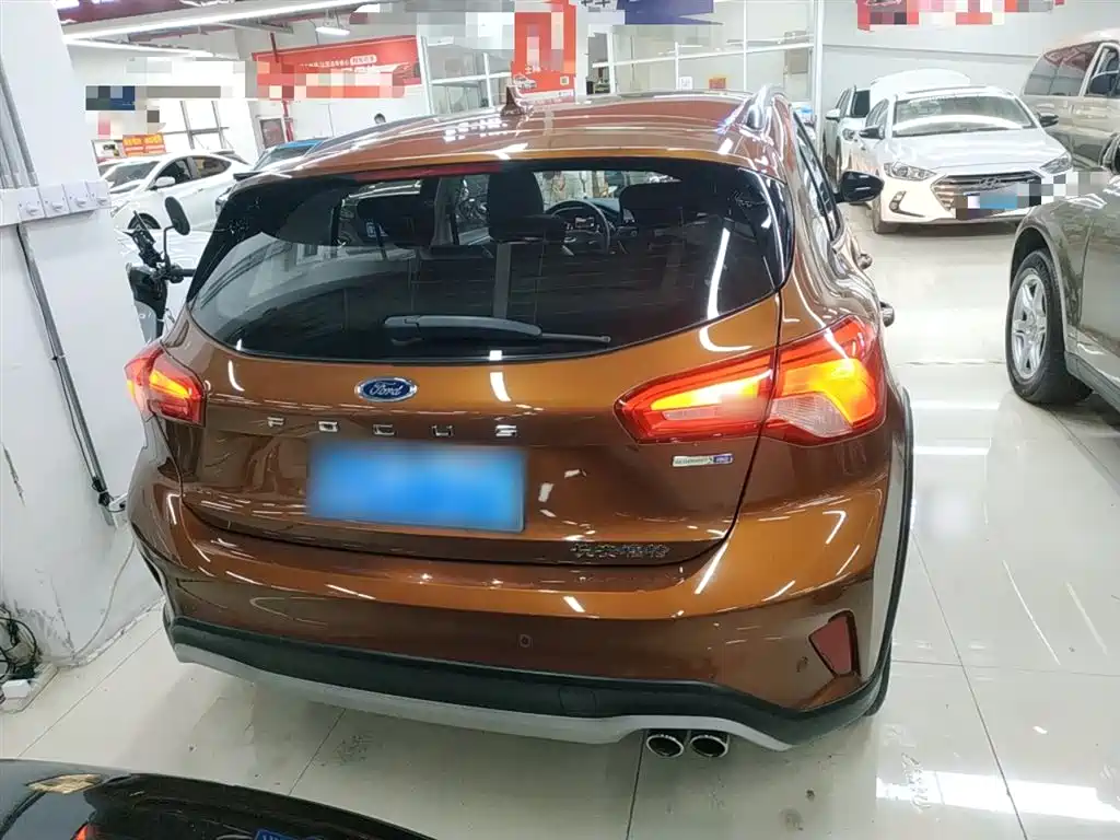Ford Focus Active 2020 — фото 6