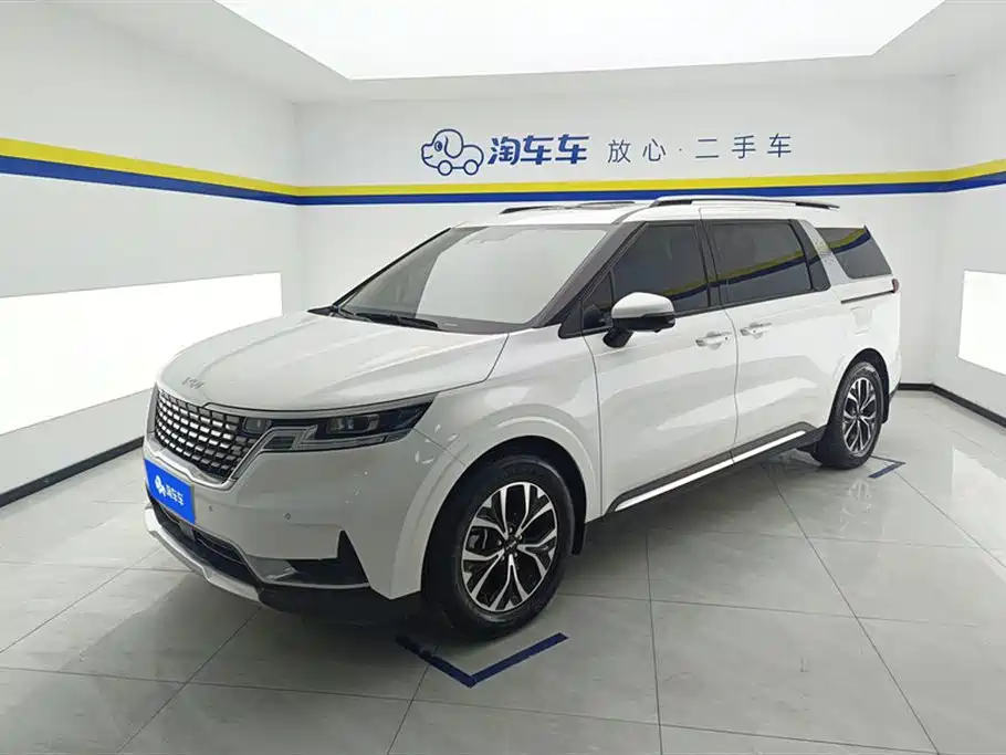Kia Carnival 2022 — фото 1