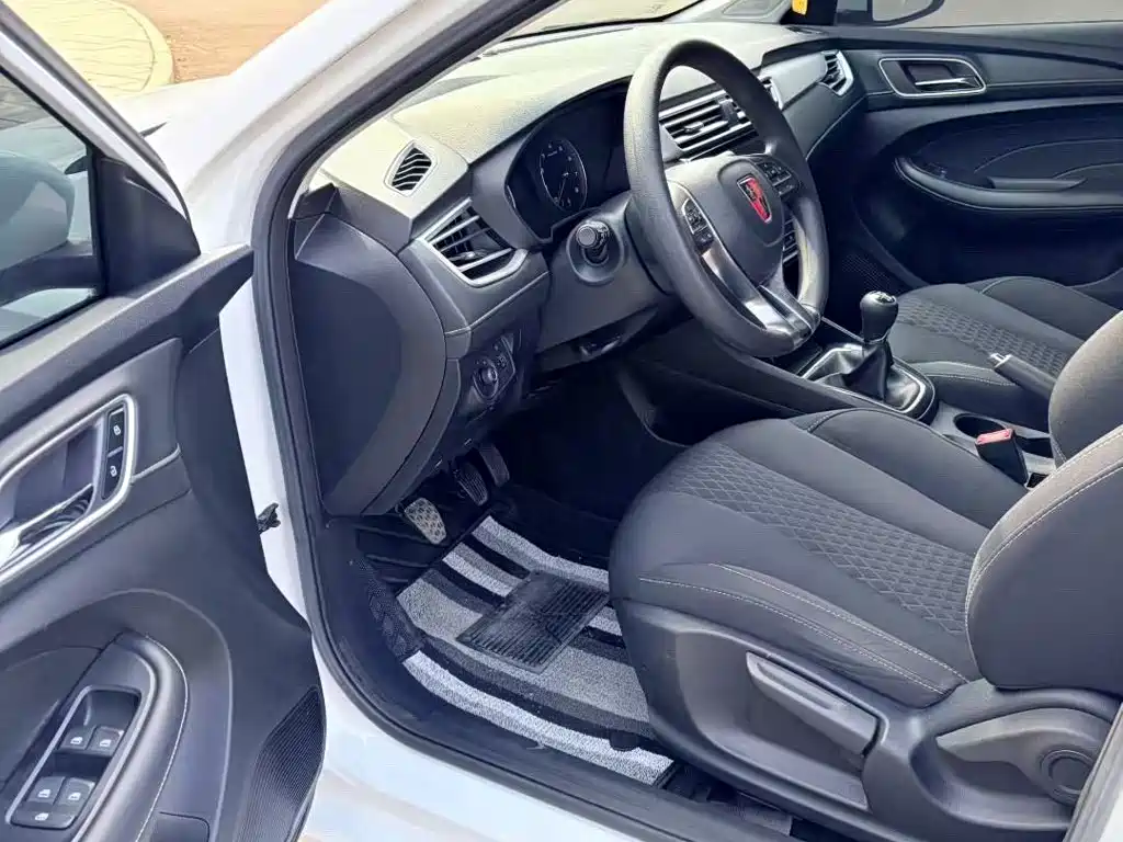 Roewe i5 2021