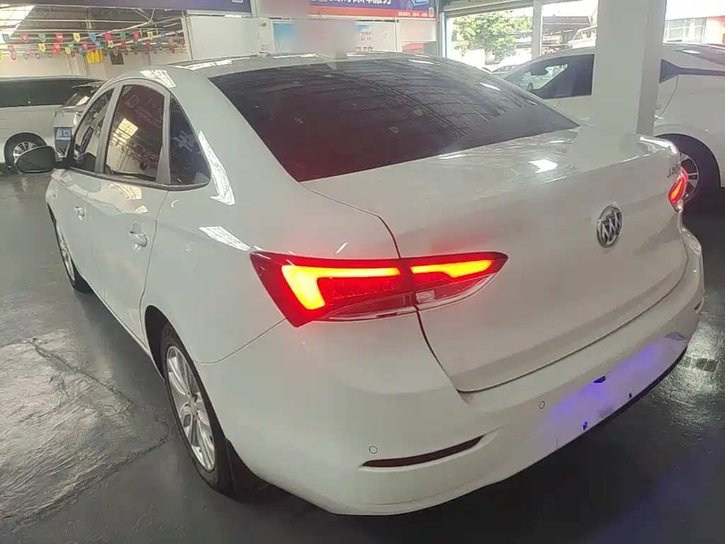 Buick Excelle 2021