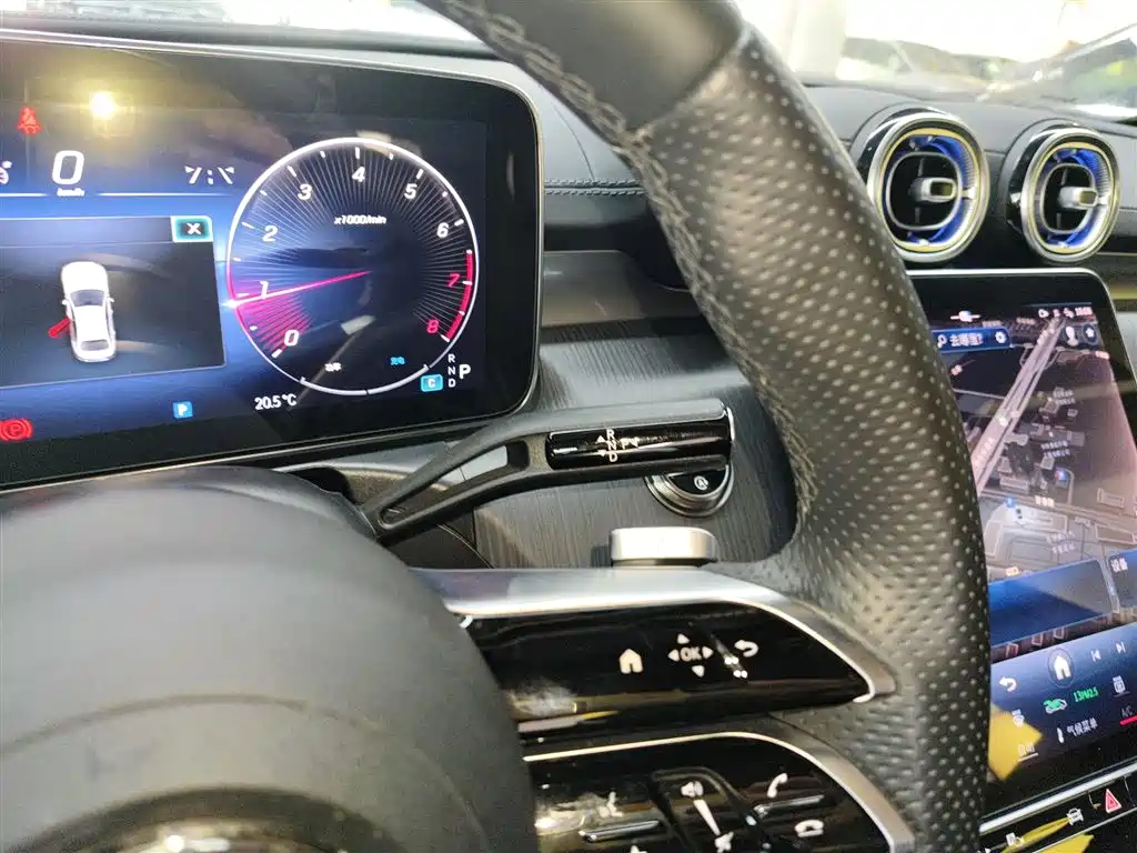 Mercedes-Benz C-Class 2023 — фото 14