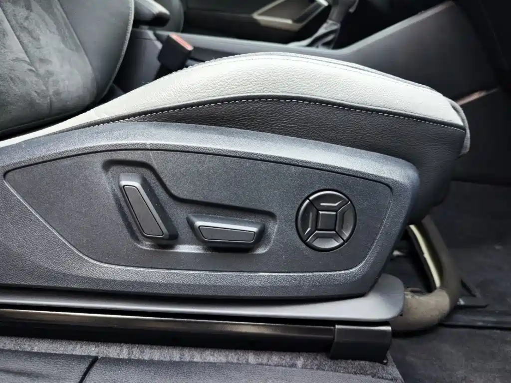 Audi Q3 2022 — фото 16