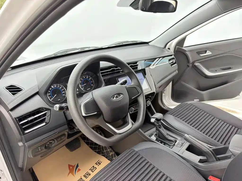 Chery Tiggo 3x 2025 — фото 8