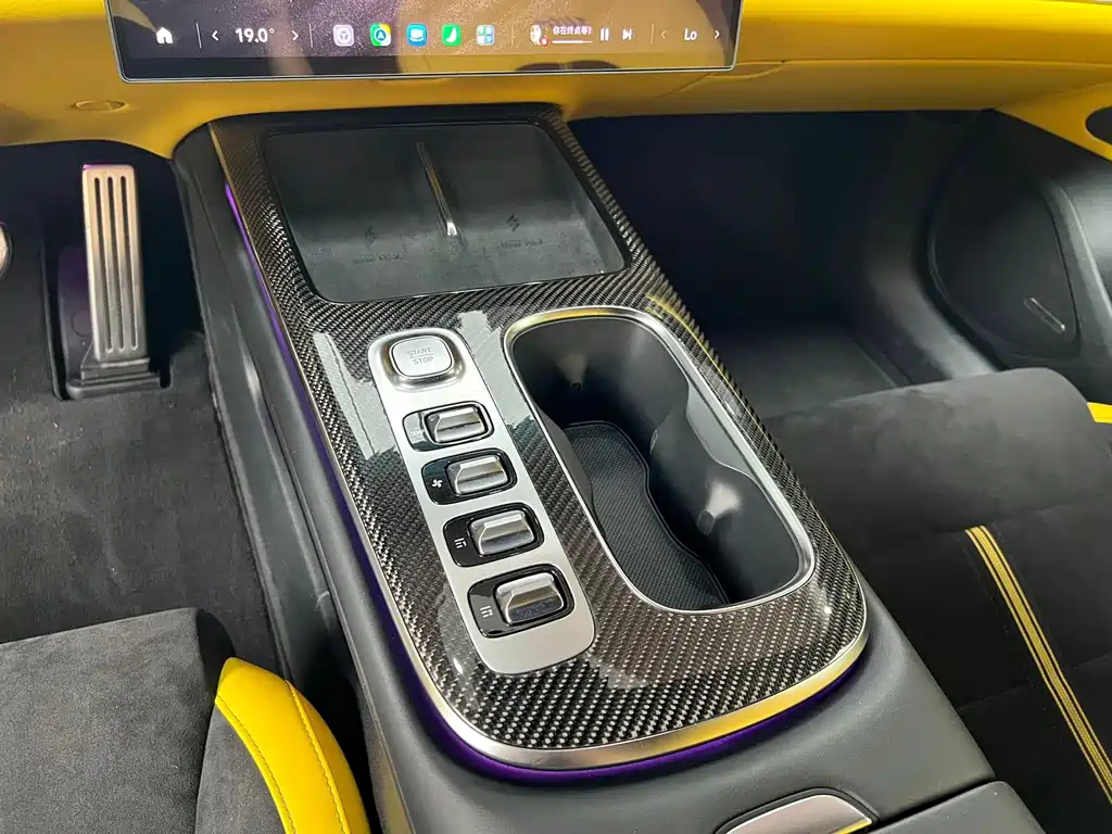 Xiaomi SU7 Ultra 2025 — фото 10