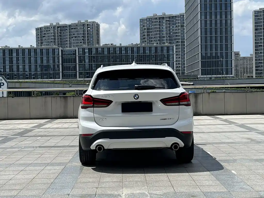 BMW X1 2022 — фото 14