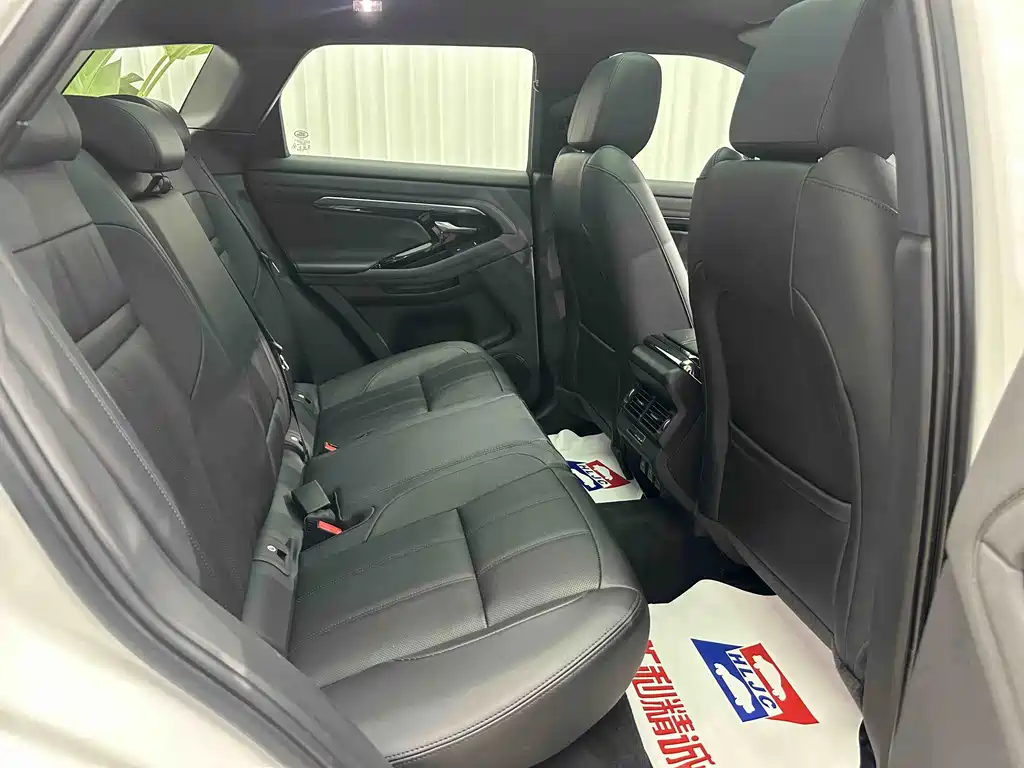 Land Rover Range Rover Evoque 2021 — фото 17