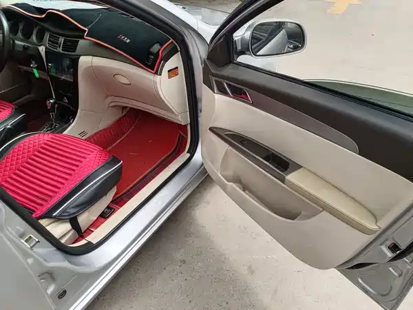 Dongfeng Fengshen S30 2009