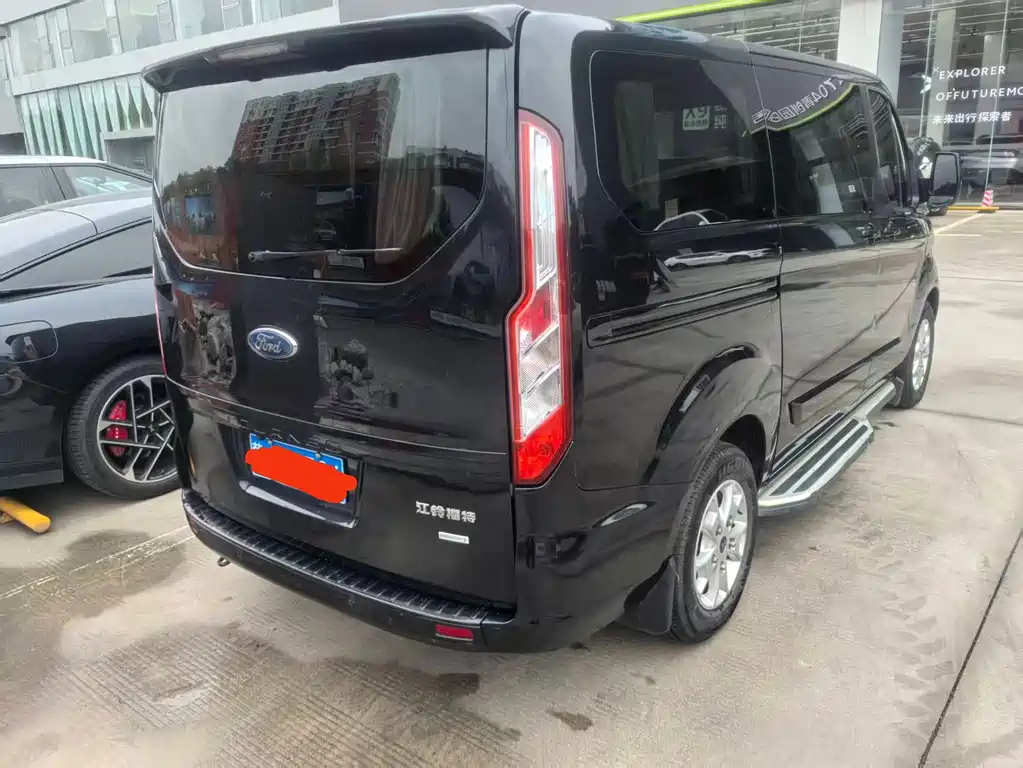 Ford Tourneo 2018 — фото 3