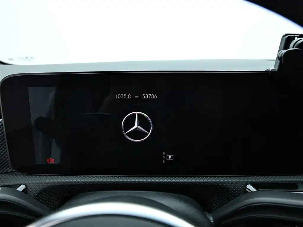 Mercedes-Benz A-Class 2022 — фото 10