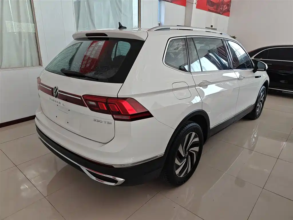 Volkswagen Tiguan L 2021 — фото 10