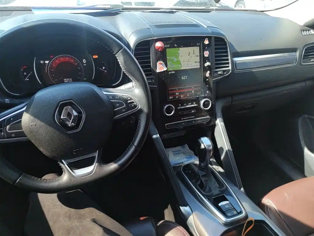 Renault Koleos 2018 — фото 13