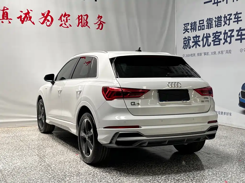 Audi Q3 2021 — фото 16