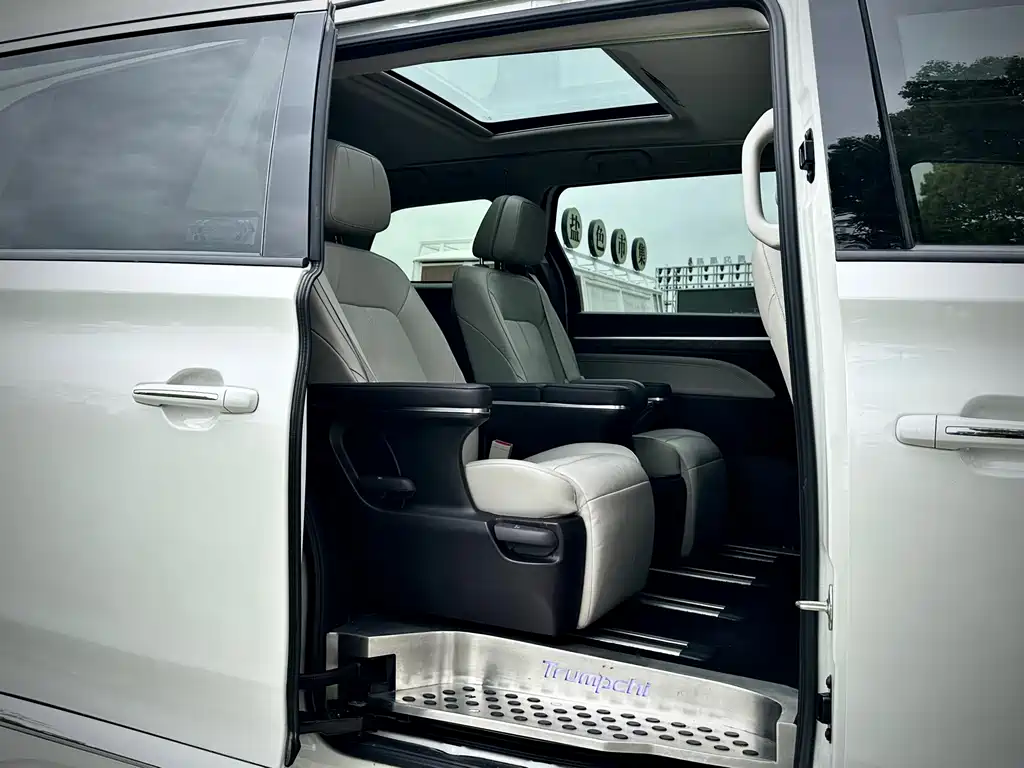 GAC Motor Trumpchi M8 2020 — фото 11