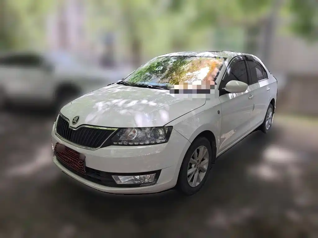 Skoda Rapid 2016 — фото 1