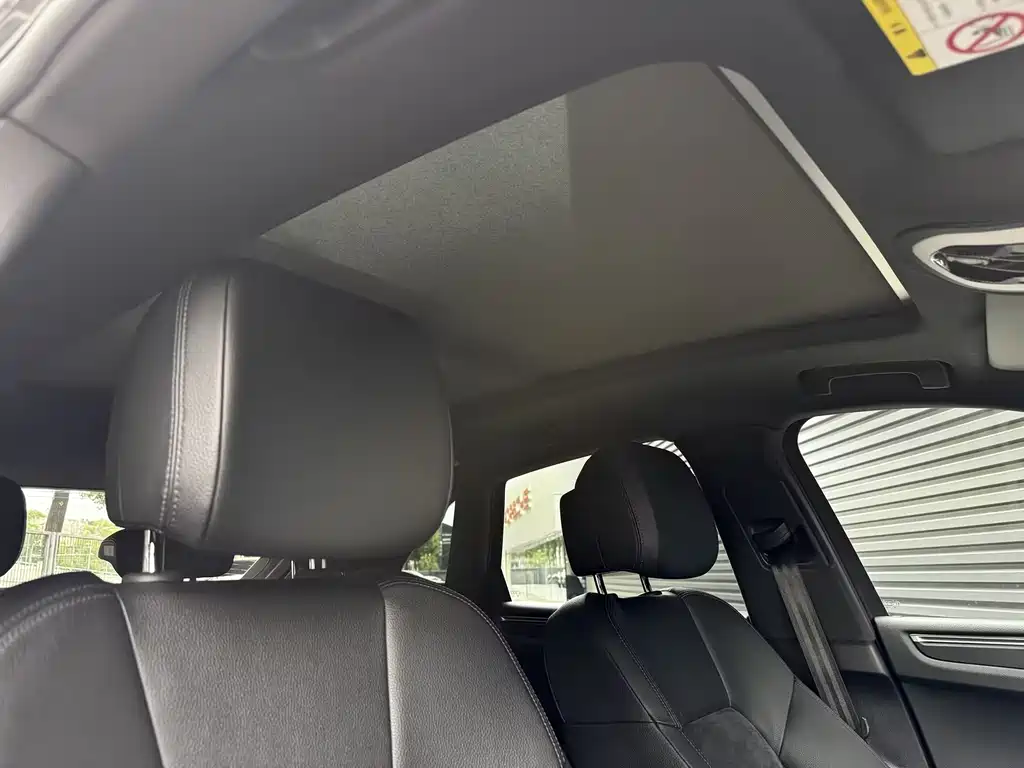 Porsche Macan 2020 — фото 16