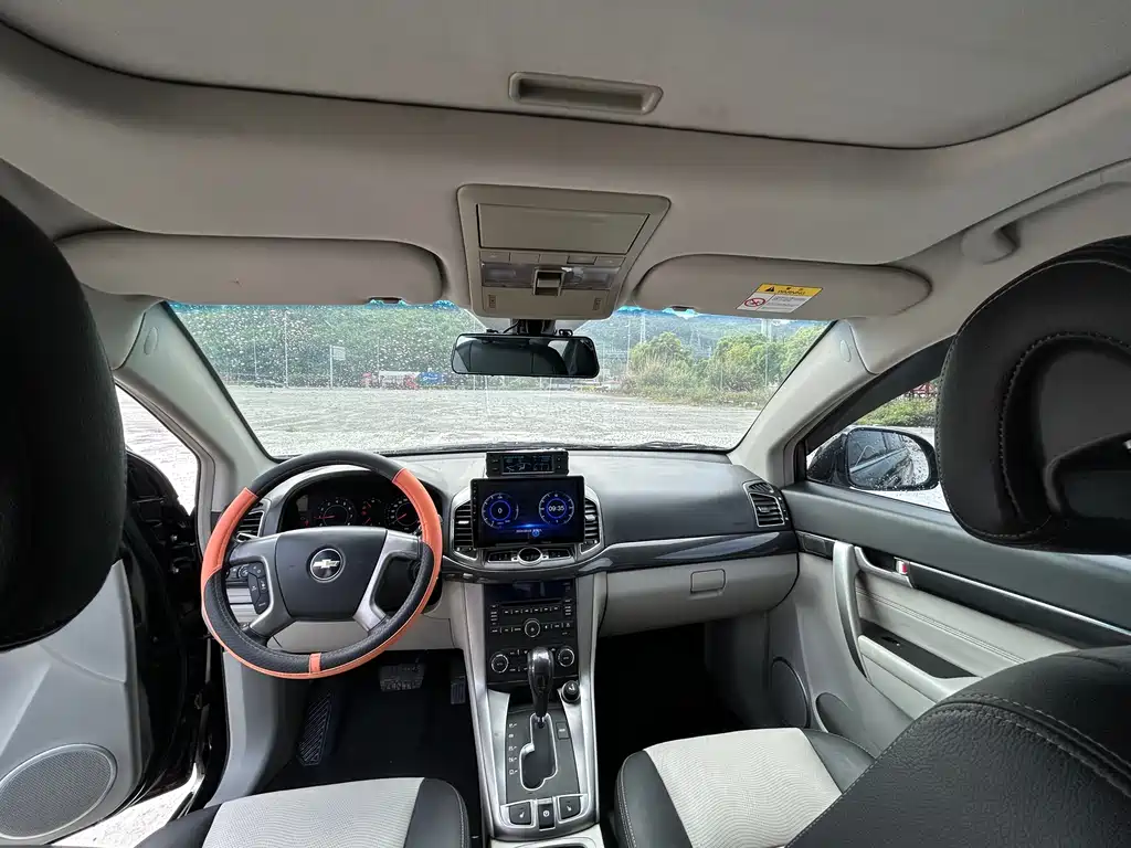 Chevrolet Captiva 2015 — фото 11