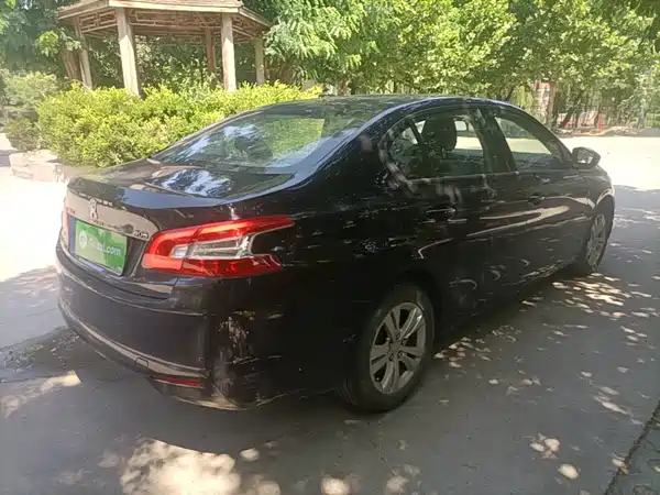 Peugeot 408 2015