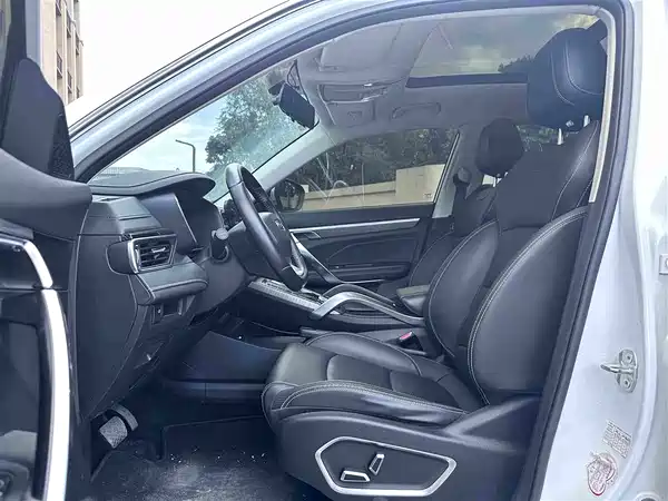 Geely Boyue 2021