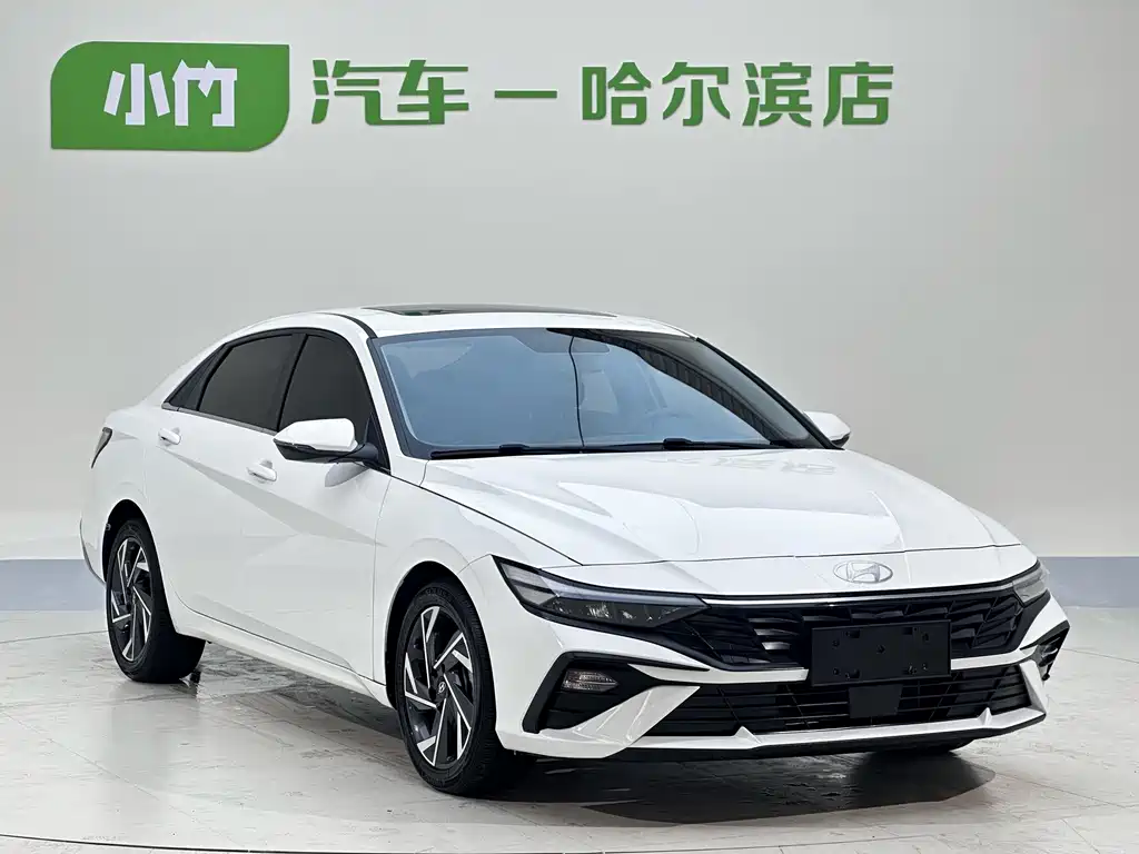 Hyundai Elantra 2023