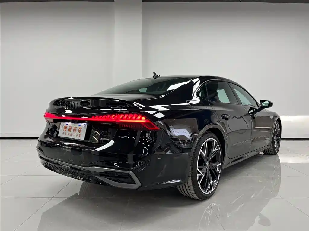 Audi A7L 2025