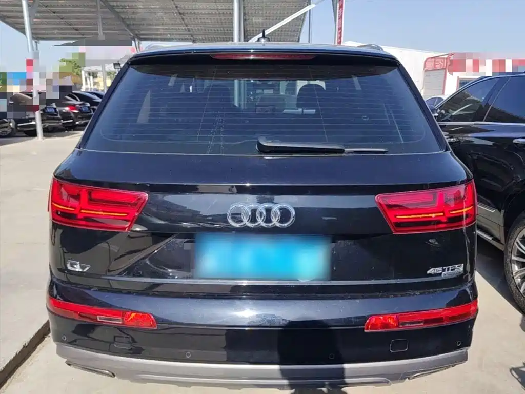 Audi Q7 2019 — фото 6