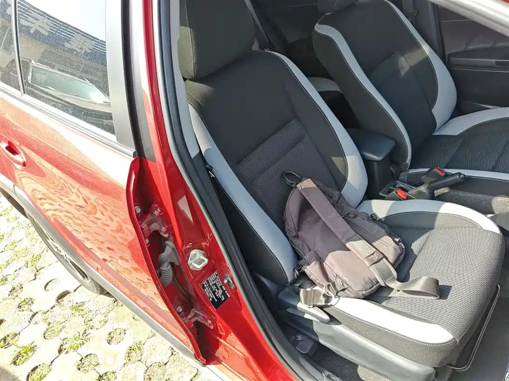 Toyota Yaris L 2020 — фото 24